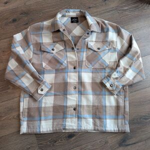 Woman’s Flannel Jacket Relaxed Fit Snap Closure Plaid Size L Chore Coat Style